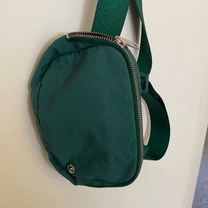 Lululemon Everywhere Belt Bag
